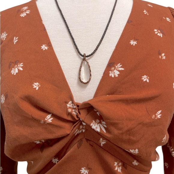 ABERCROMBIE & FITCH- Elegant Rust Floral 🌻 Women's Top - Picture 3 of 9